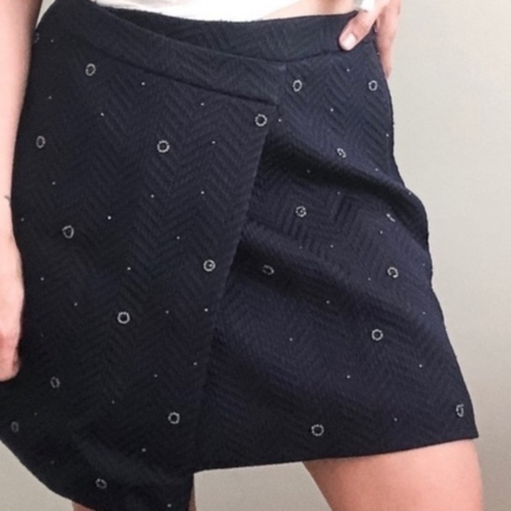 🍓🍕🪻CLOSEOUT Vince Camuto Wrap Mini Skirt Bedazzled Embellished Sequin Blue